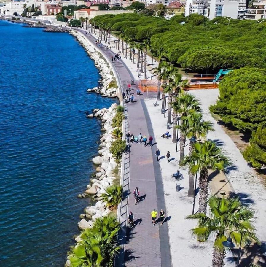 Sunshine Apartment - Appartamento Vicino Al Mare, Cagliari, Sardinia מראה חיצוני תמונה