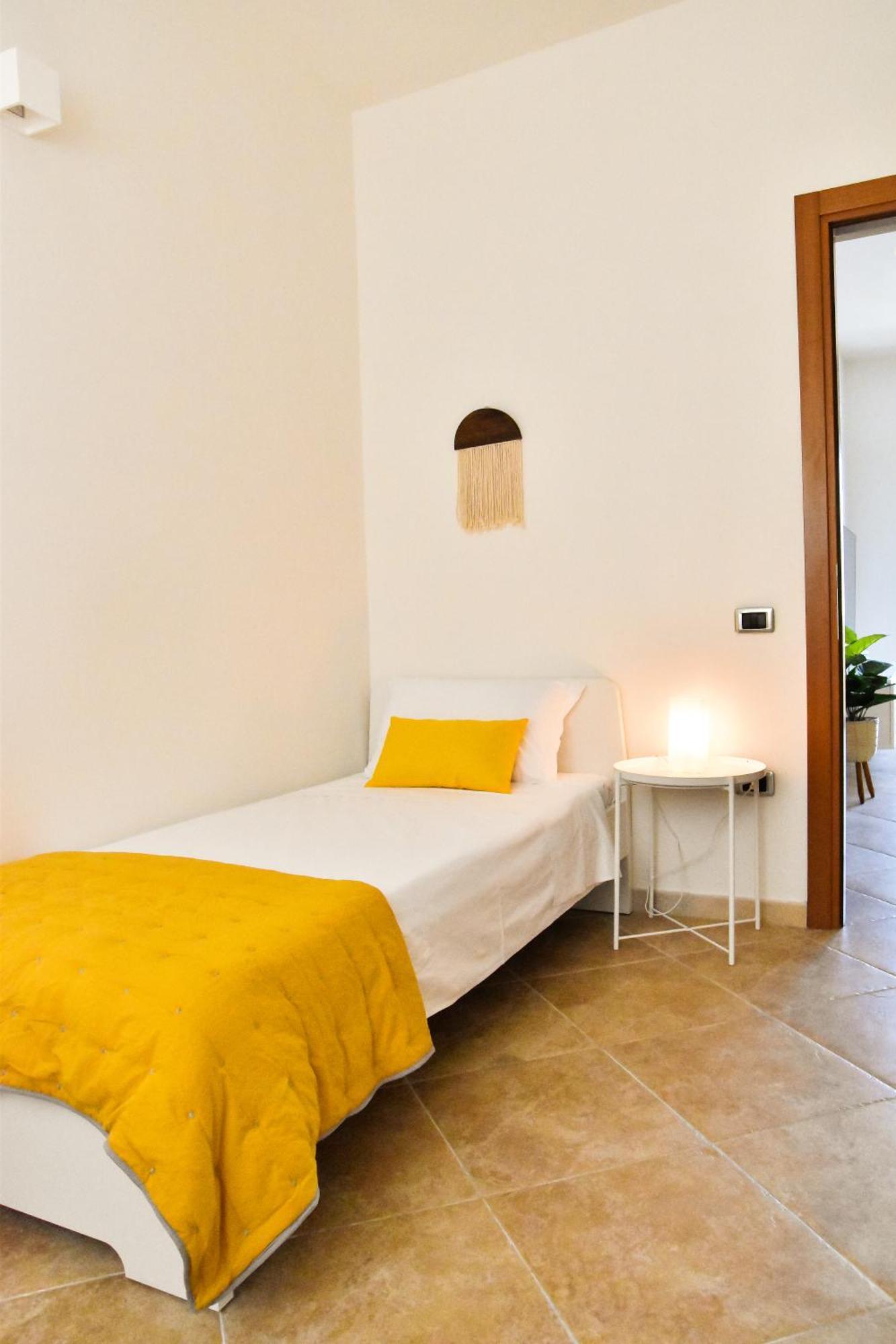 Sunshine Apartment - Appartamento Vicino Al Mare, Cagliari, Sardinia מראה חיצוני תמונה