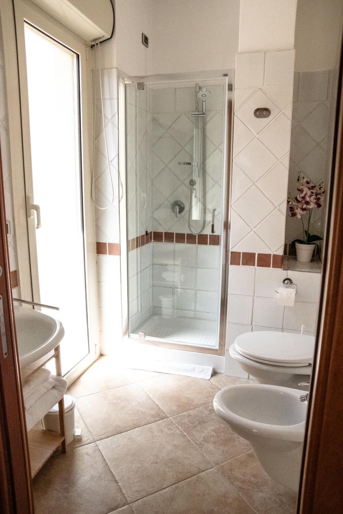Sunshine Apartment - Appartamento Vicino Al Mare, Cagliari, Sardinia מראה חיצוני תמונה